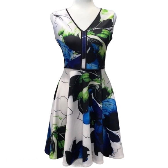 Reed Dresses & Skirts - Reed Sleeveless Dress Size Small